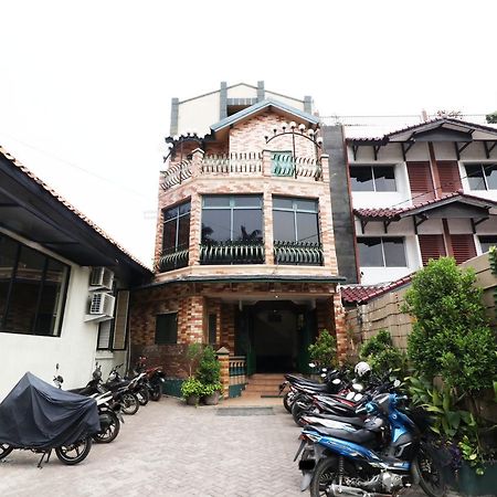 Hotel Alamanda Jakarta Exterior foto