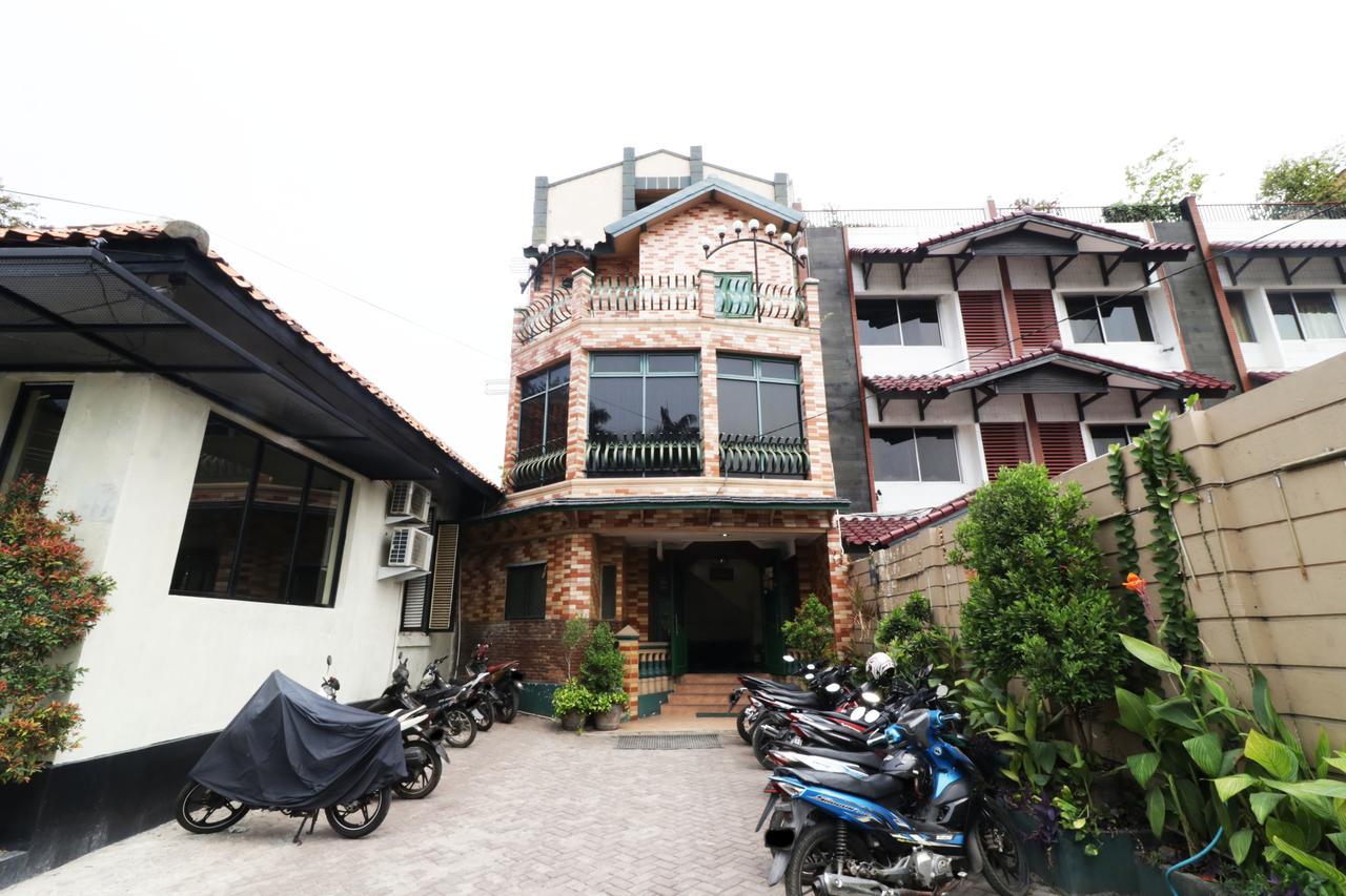 Hotel Alamanda Jakarta Exterior foto